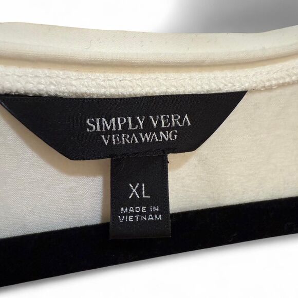 Simply Vera Vera Wang Women's Soft Blouse Pleated White Black Floral XL - EUC - Picture 2 of 3